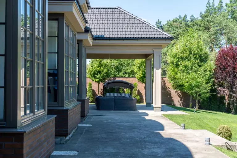 Modern Patio